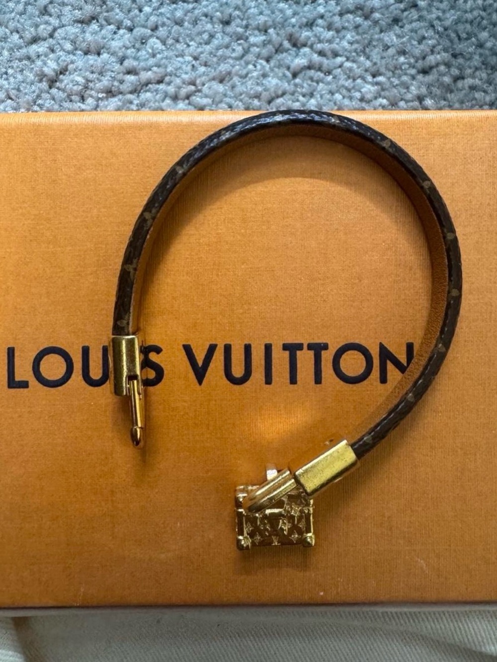 🔥Louis Vuitton Malle Charm Bracelet with Gold Hardware Retail 39+🔥 - Picture 9 of 15